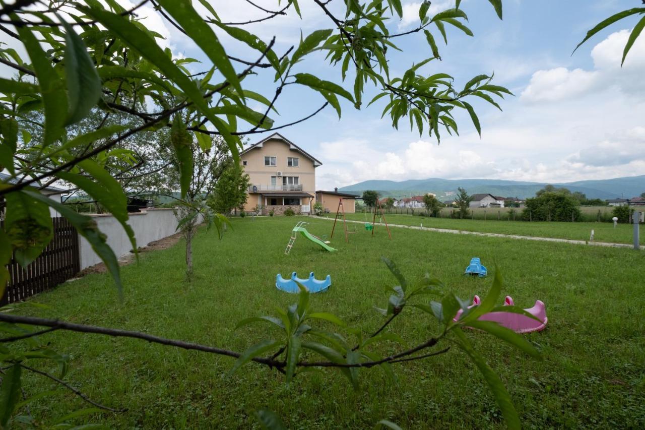 River Bank Apartments & Castle View Bihać Екстериор снимка
