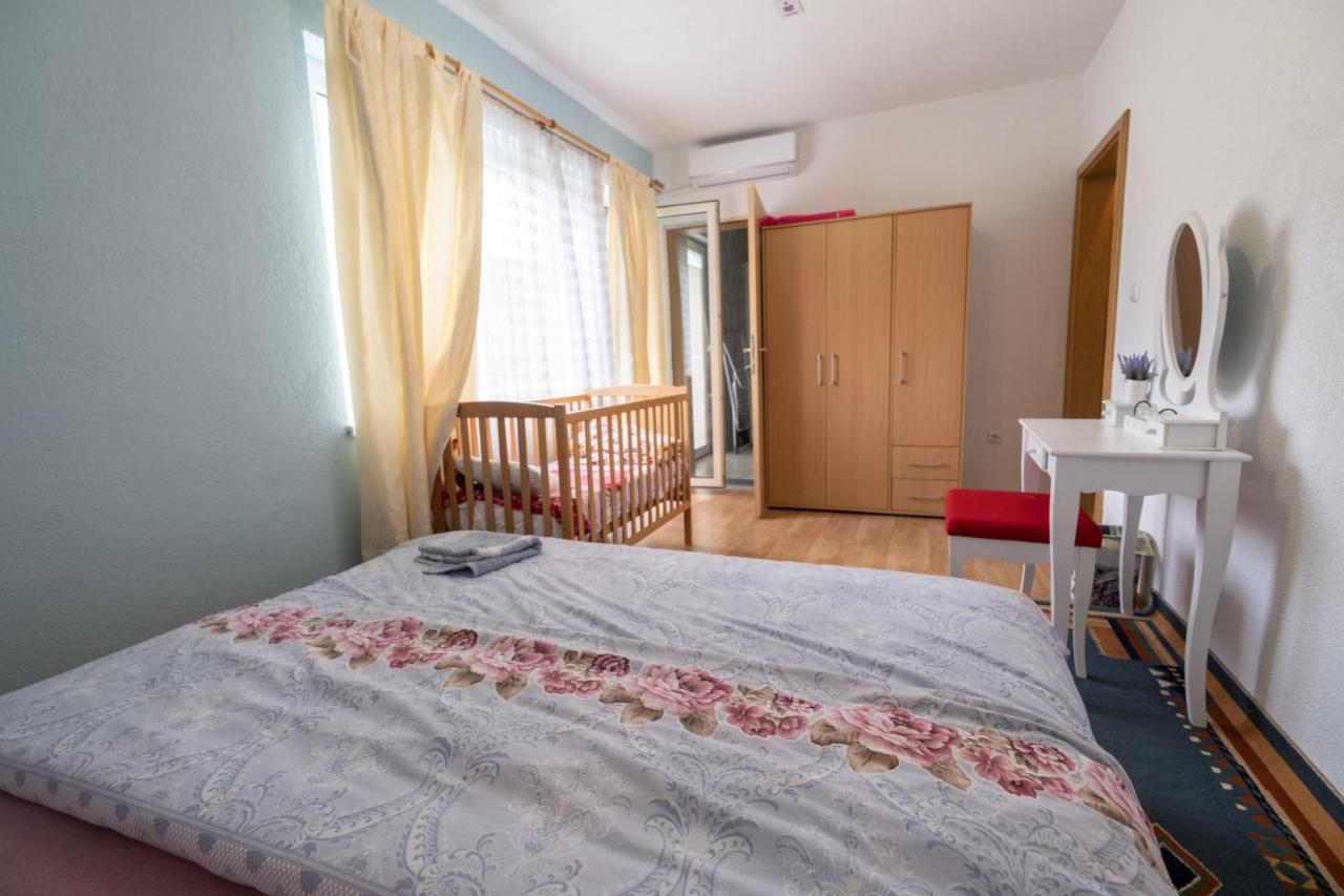 River Bank Apartments & Castle View Bihać Екстериор снимка