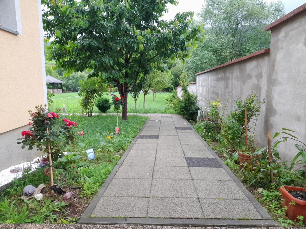 River Bank Apartments & Castle View Bihać Екстериор снимка