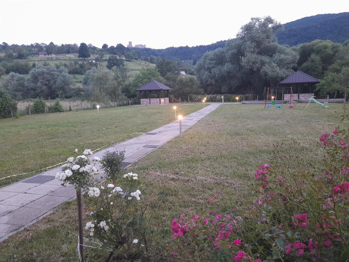 River Bank Apartments & Castle View Bihać Екстериор снимка